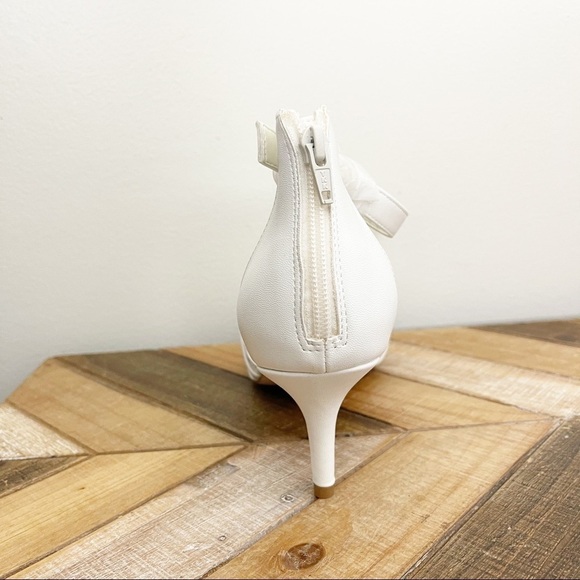 Comfortview Ivy White Strappy Sandals 11W wide width - Picture 7 of 9